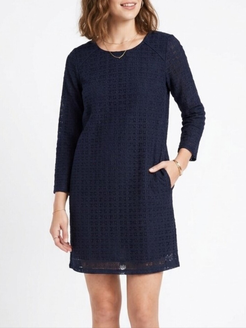Madewell et Sezane Thelma Lace Navy Shift Dress